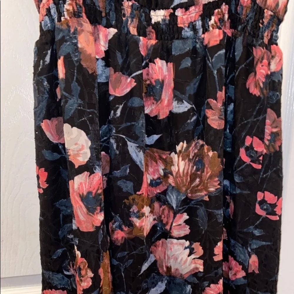 Dress - Picture 7 of 7